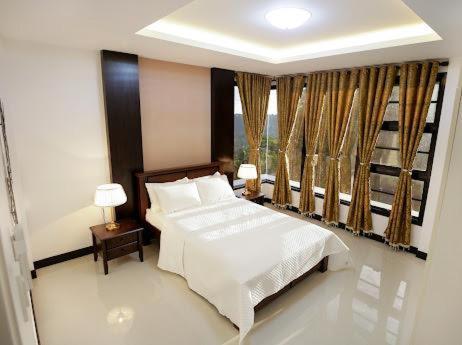 Villa Tagaytay Transient Ph Tagaytay City Exterior foto